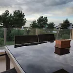 Beachfront Galazio Σπίτι διακοπών *