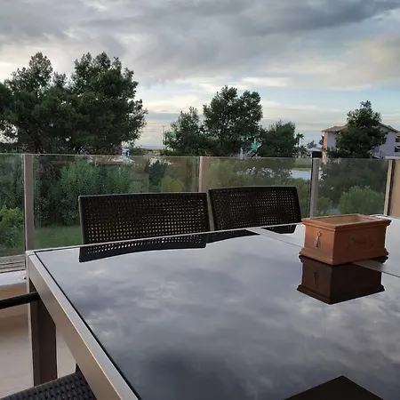 Beachfront Galazio Дом отдыха *